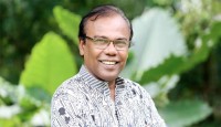 ষষ্ঠবার জাতীয় চলচ্চিত্র পুরস্কার পেলেন বাবু