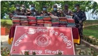 রামগড়ে বাংলাদেশ ভারত সীমান্ত এলাকায় ১০ লাখ টাকার ভারতীয় শাড়ী আটক