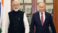 মোদিকে ফোন, ভারতে আসছেন না পুতিন